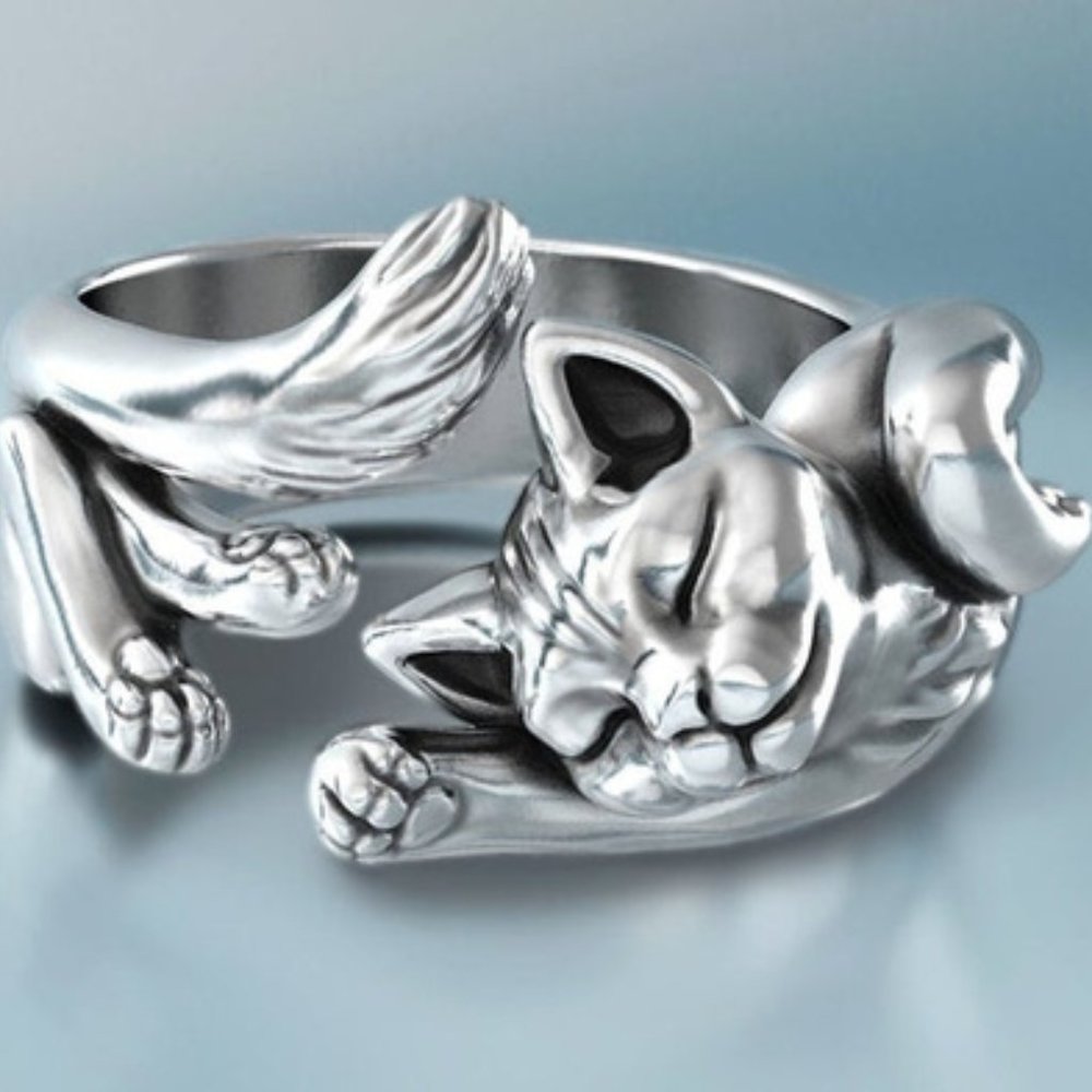 Sleeping Cat Silver tone Adjustable Ring